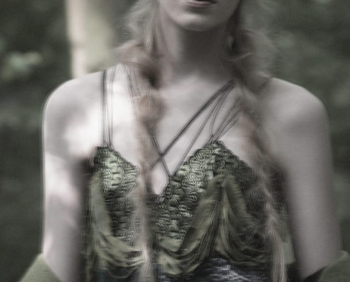 Green dress with braided hair movement - Fashion photography Ruud van Ooij